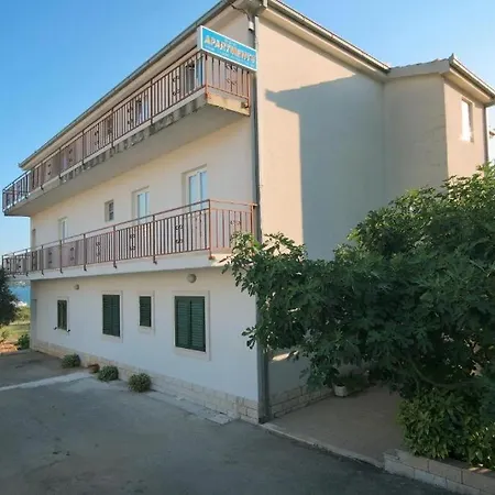 Apartment Robies Trogir