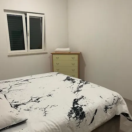 Apartment Robies